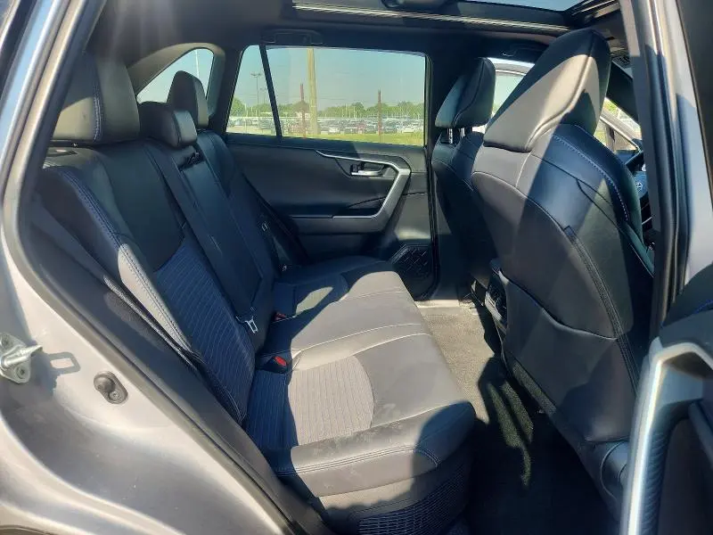 2021 TOYOTA RAV4 XSE  