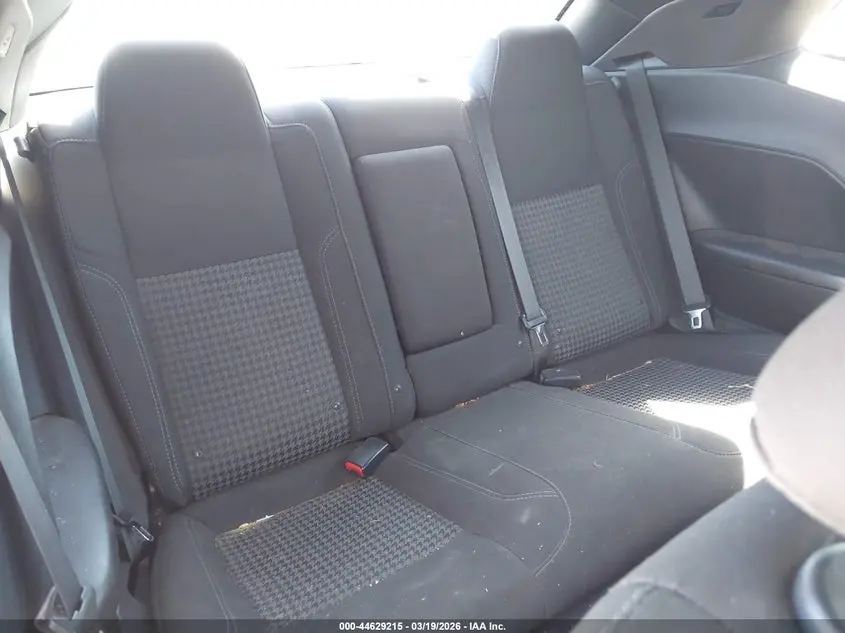 2016 DODGE CHALLENGER SXT