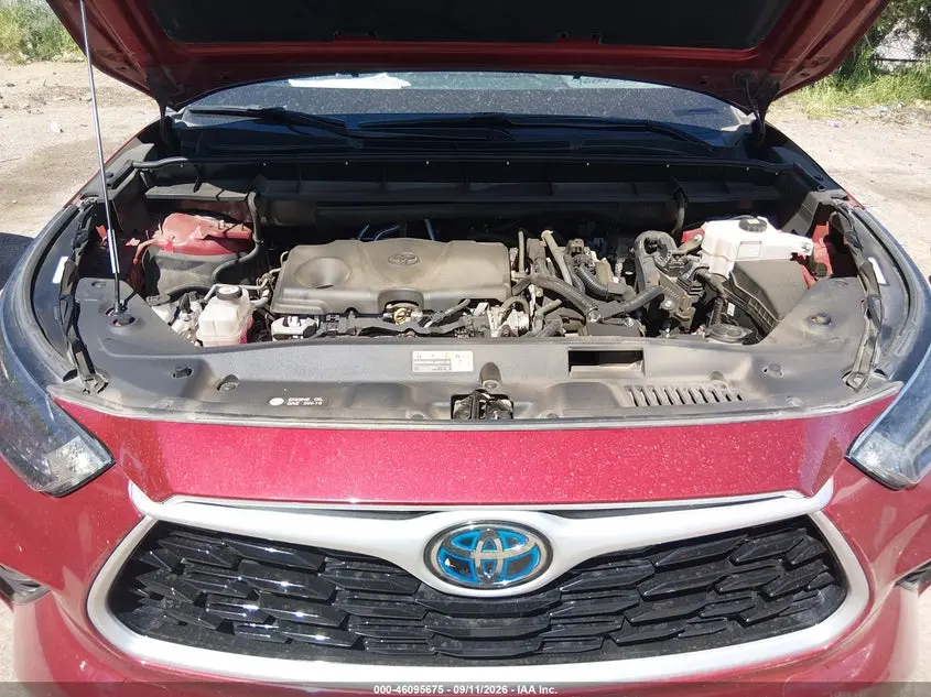 2022 TOYOTA HIGHLANDER HYBRID XLE