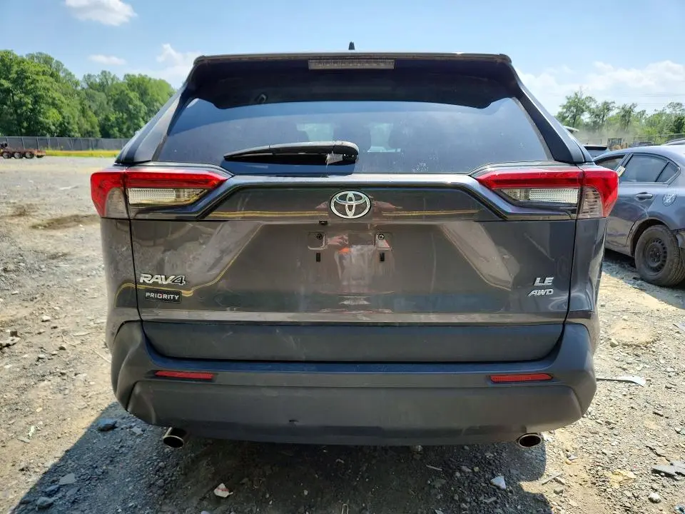 2022 TOYOTA RAV4 LE  