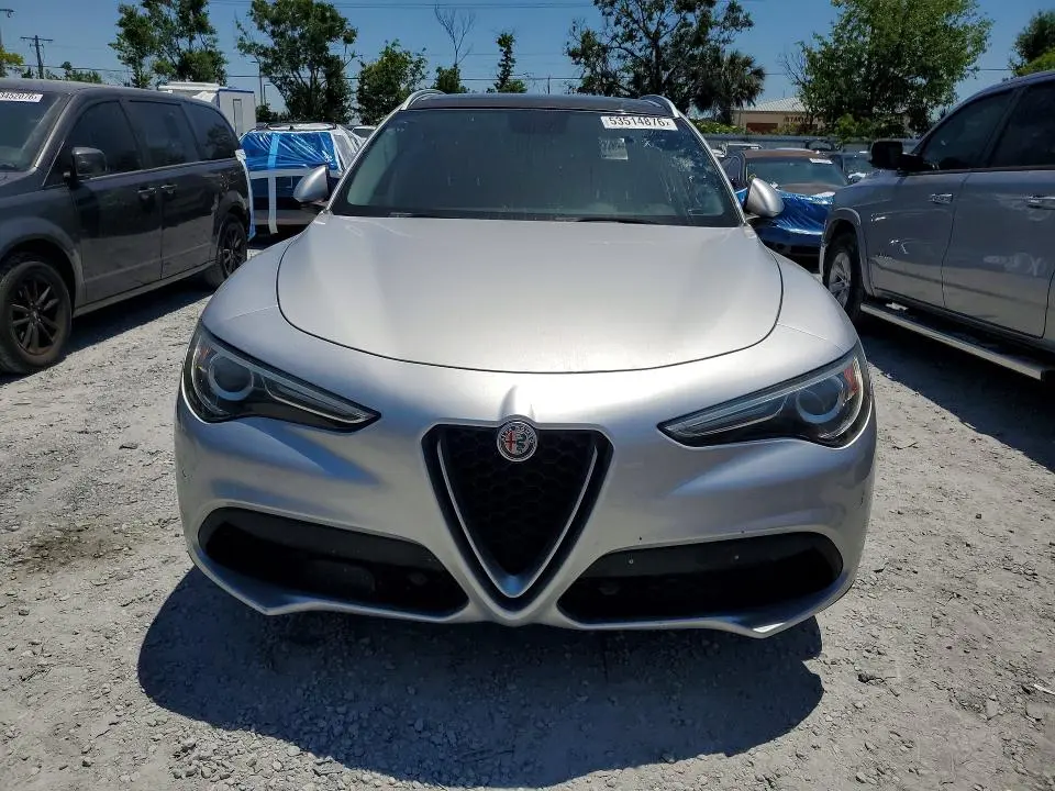 2018 ALFA ROMEO STELVIO   