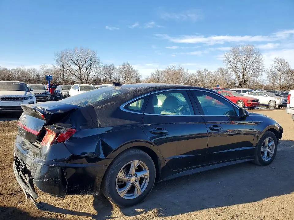 2021 HYUNDAI SONATA SE  