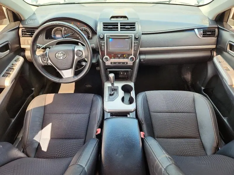 2014 TOYOTA CAMRY SE  