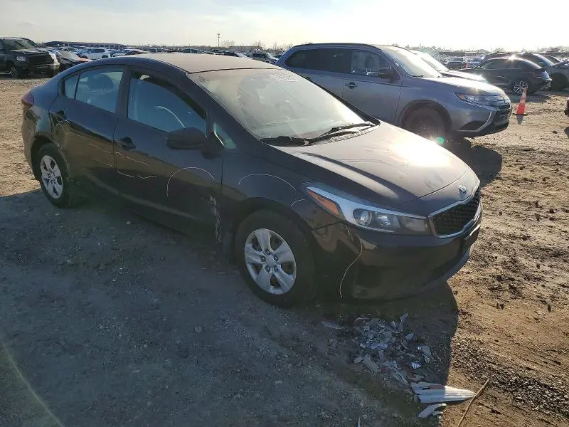 2018 KIA FORTE LX  