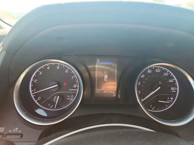 2019 TOYOTA CAMRY LE  