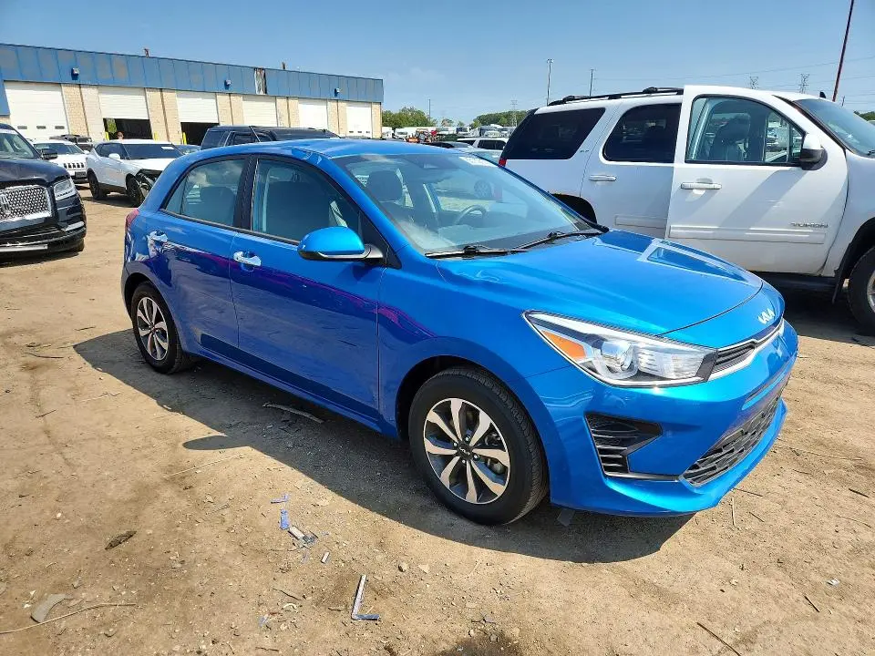 2023 KIA RIO S  
