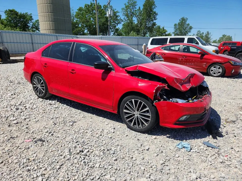 2016 VOLKSWAGEN JETTA SPORT  
