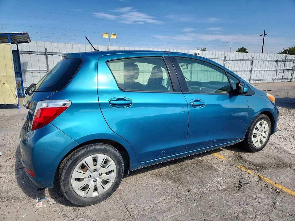 2012 TOYOTA YARIS 5-DOOR L  