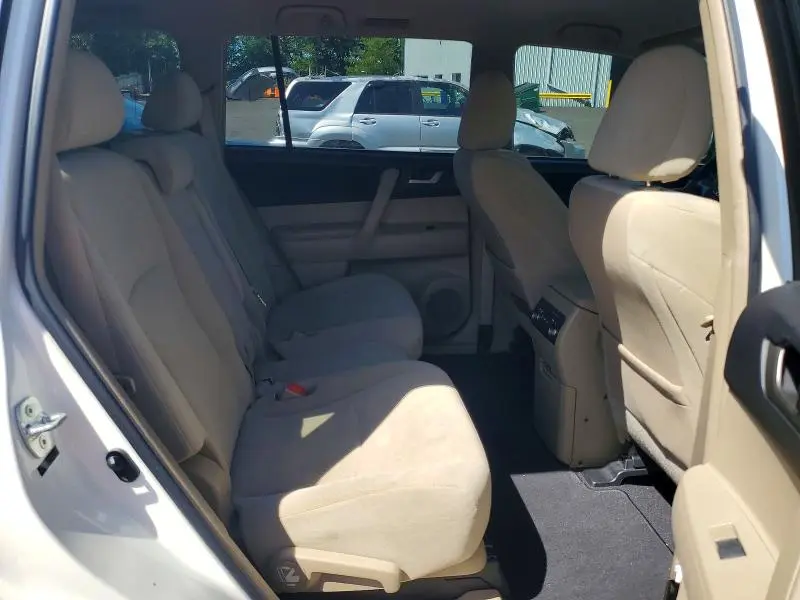 2012 TOYOTA HIGHLANDER BASE  