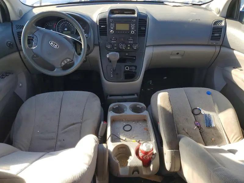 2010 KIA SEDONA LX  