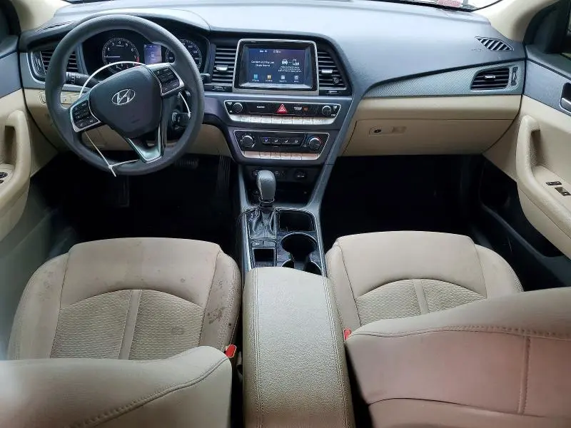 2018 HYUNDAI SONATA SE  