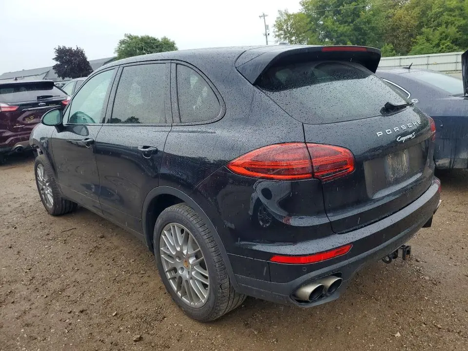 2018 PORSCHE CAYENNE S  