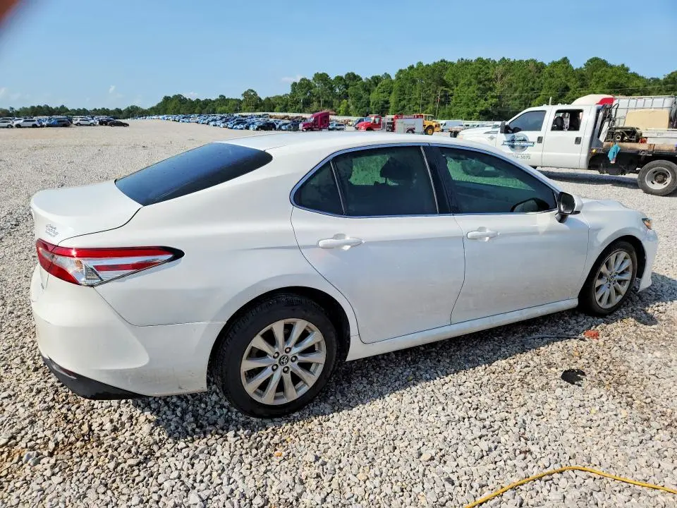 2018 TOYOTA CAMRY LE  