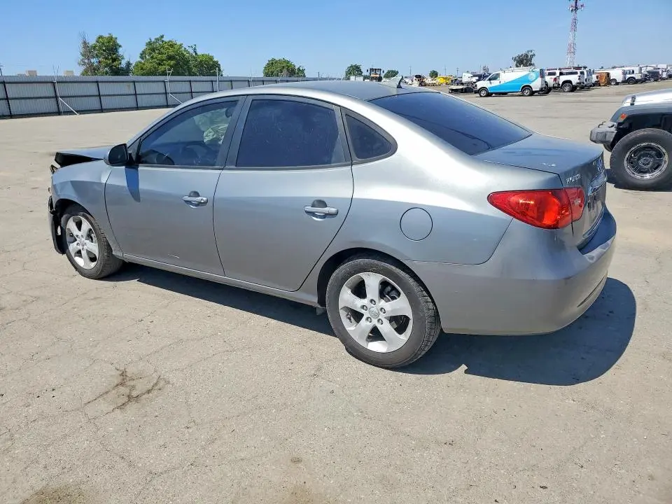 2010 HYUNDAI ELANTRA SE  