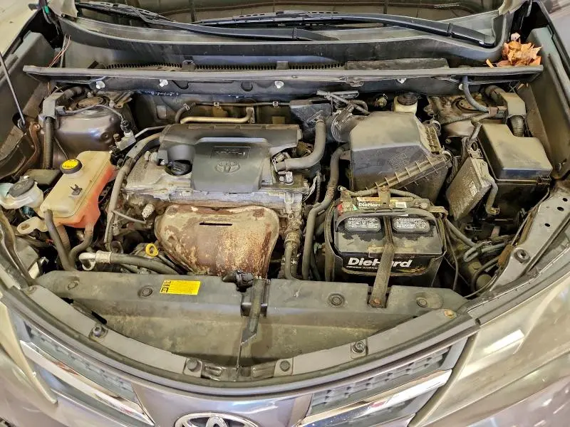 2014 TOYOTA RAV4 XLE  