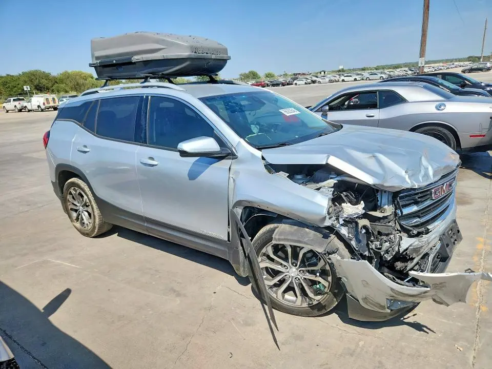 2020 GMC TERRAIN SLT  