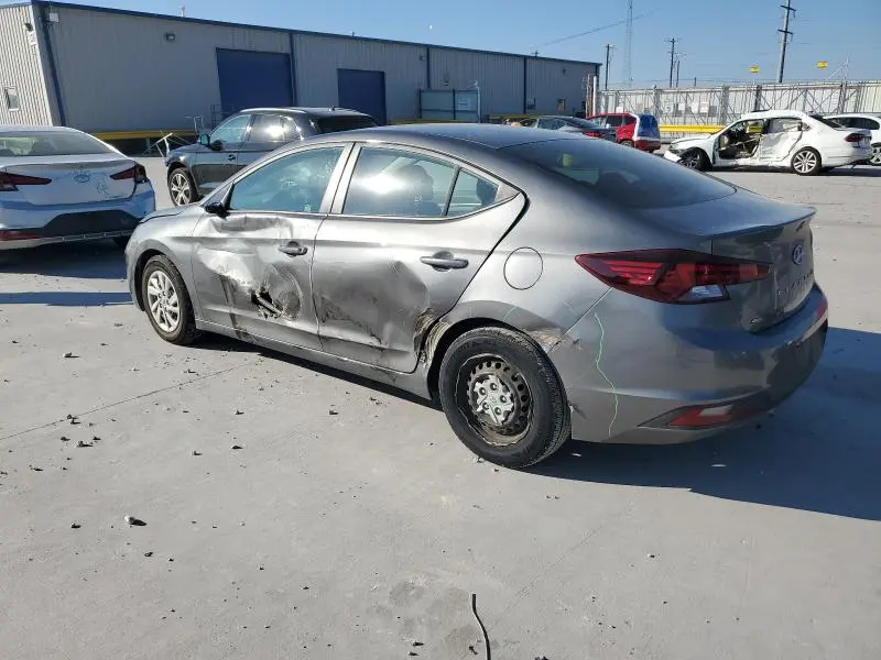 2020 HYUNDAI ELANTRA SE  