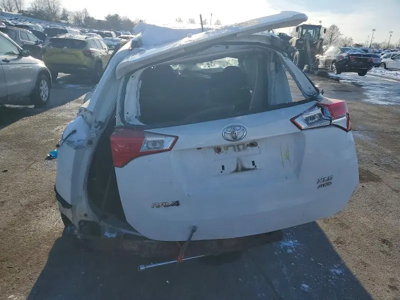 2015 TOYOTA RAV4 XLE  