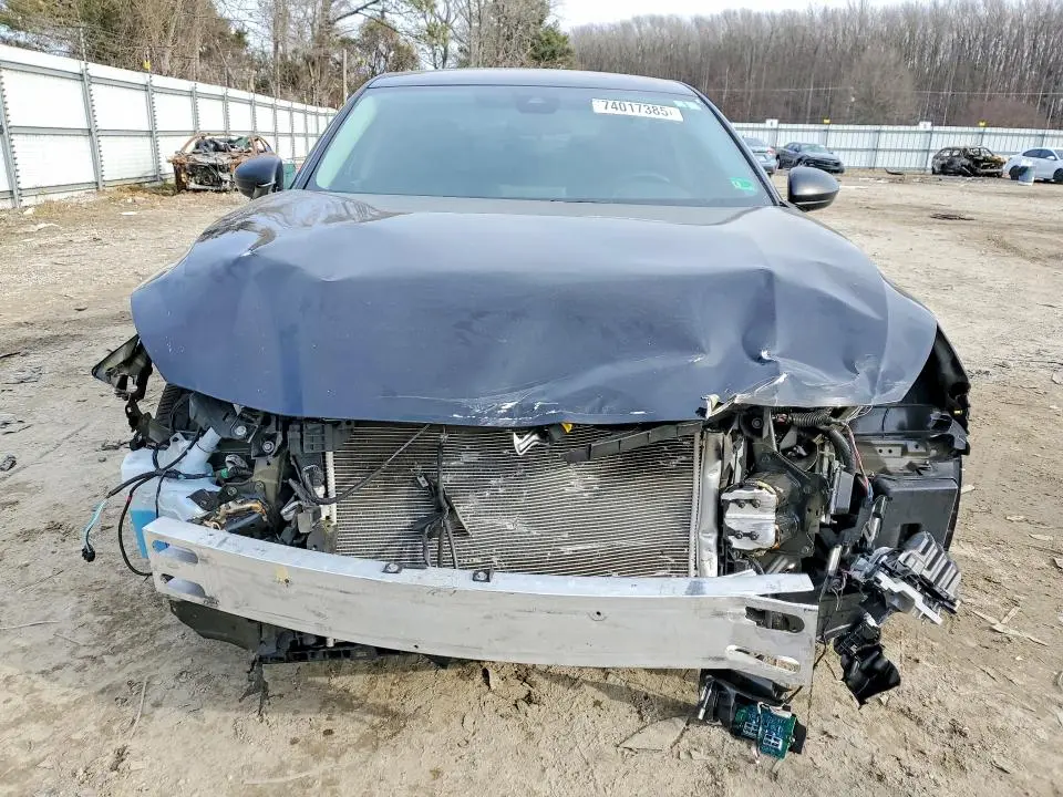 2024 NISSAN ALTIMA SV  