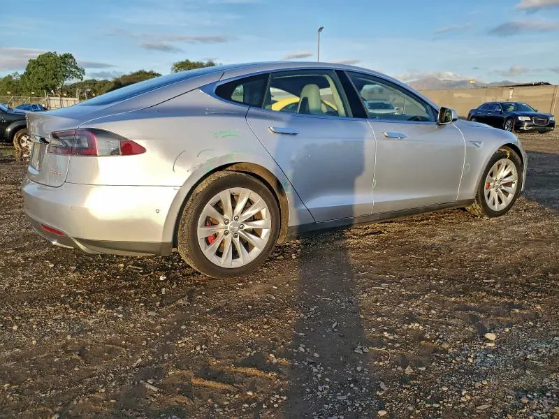 2015 TESLA MODEL S 85D  