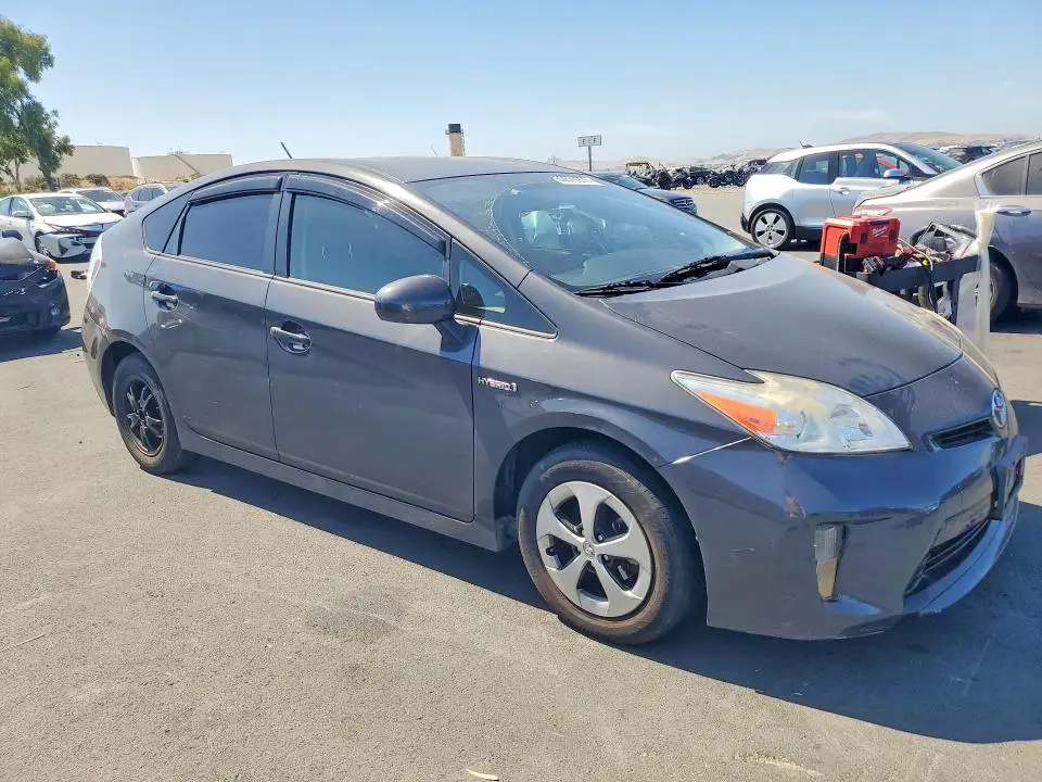 2015 TOYOTA PRIUS TWO  