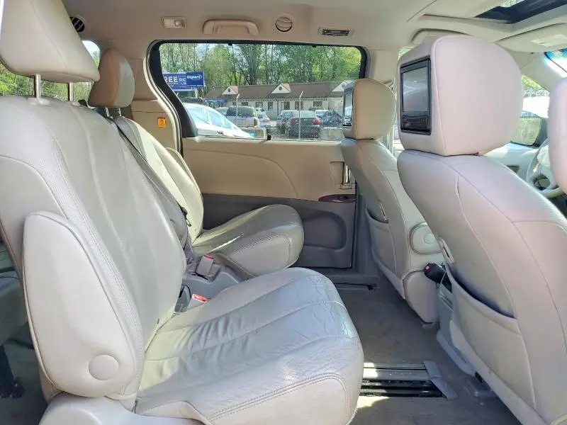2012 TOYOTA SIENNA XLE 8-PASSENGER  