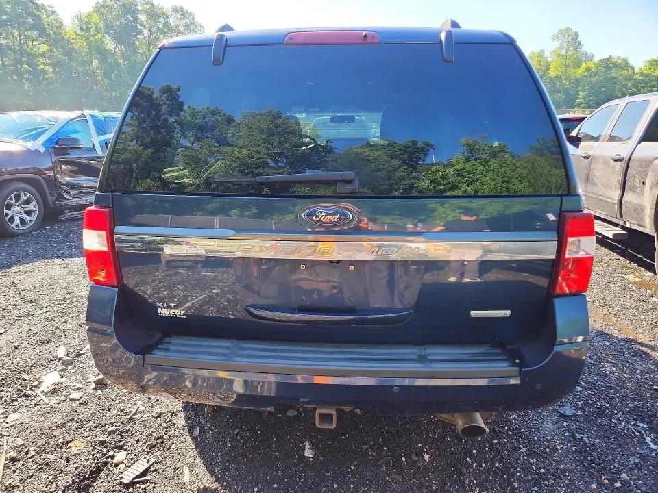 2017 FORD EXPEDITION XLT  
