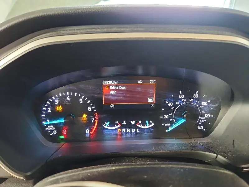 2020 FORD ESCAPE SE  