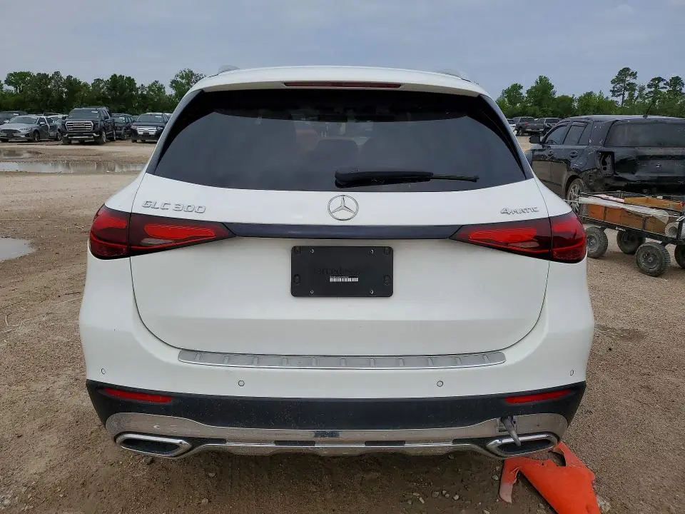 2023 MERCEDES-BENZ GLC   