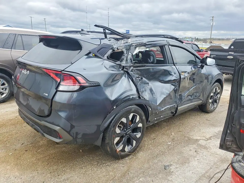 2023 KIA SPORTAGE X-LINE  