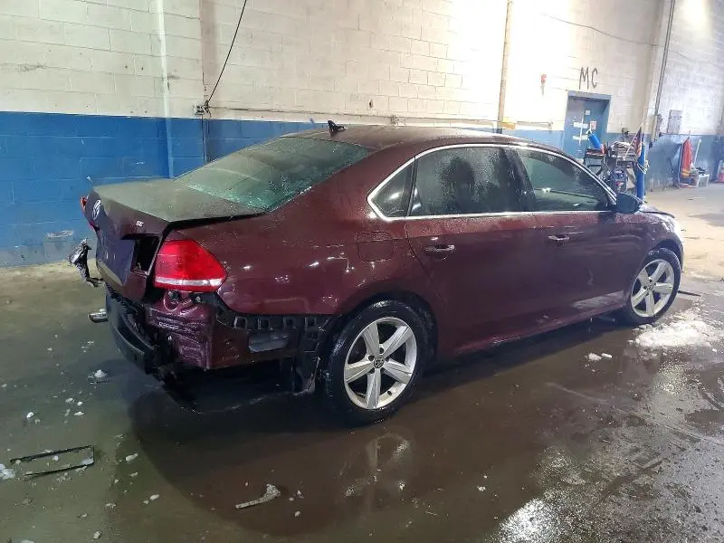 2012 VOLKSWAGEN PASSAT SE  