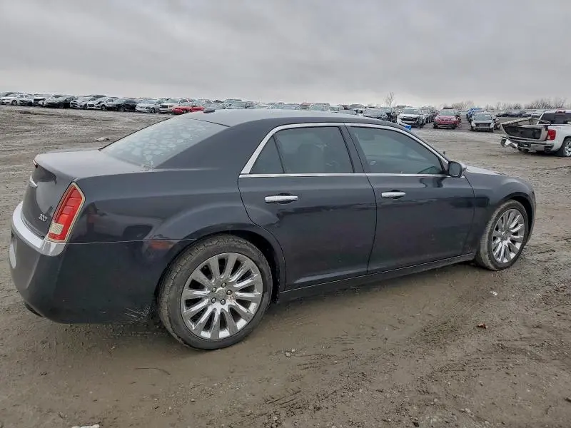 2013 CHRYSLER 300   