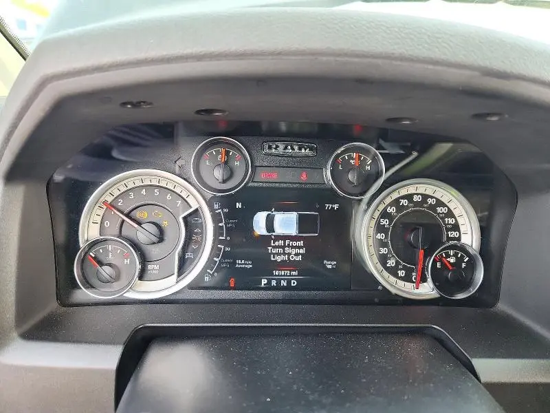 2014 RAM 1500 SLT  