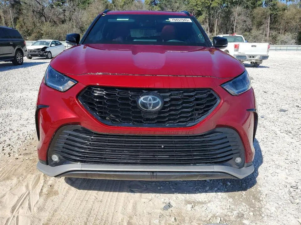 2022 TOYOTA HIGHLANDER XSE  