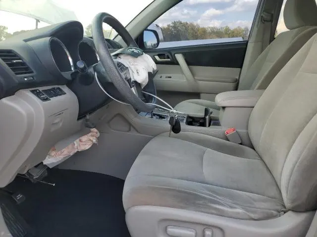 2011 TOYOTA HIGHLANDER BASE  