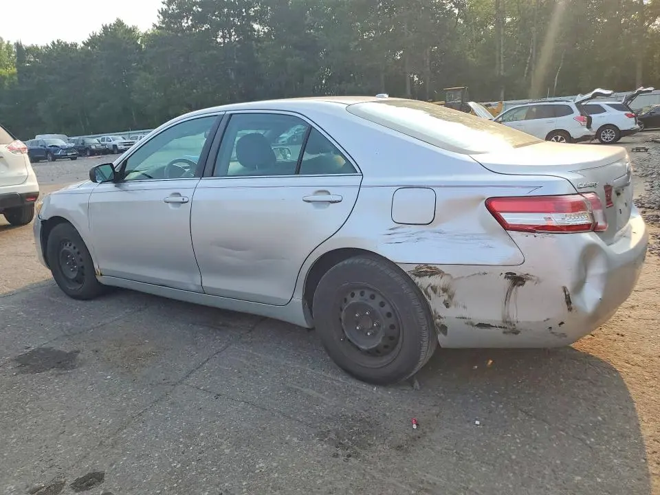 2011 TOYOTA CAMRY LE  