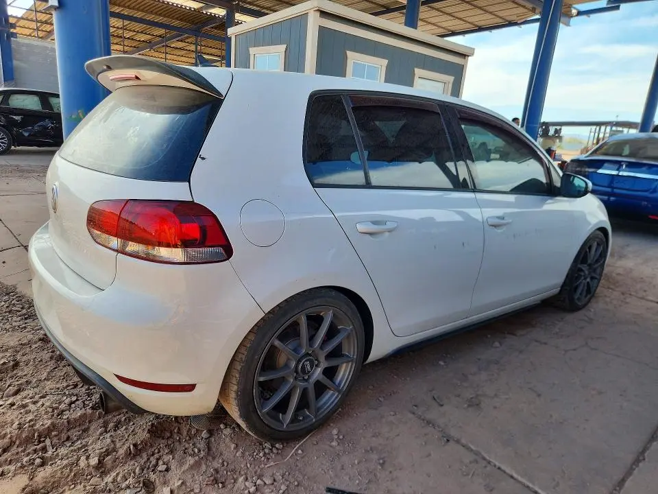 2012 VOLKSWAGEN GTI   