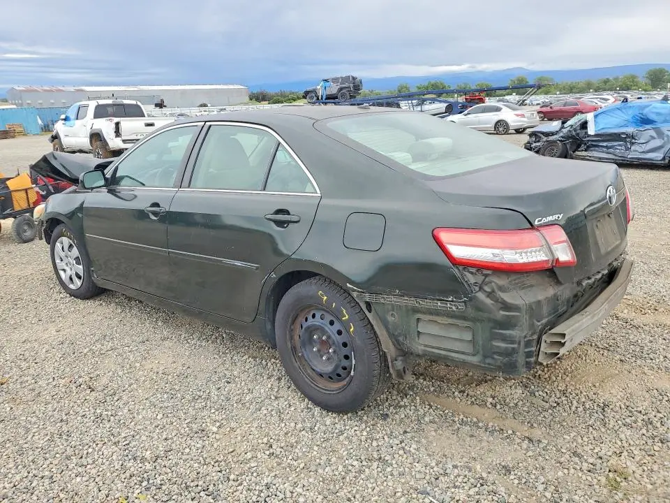 2010 TOYOTA CAMRY LE  