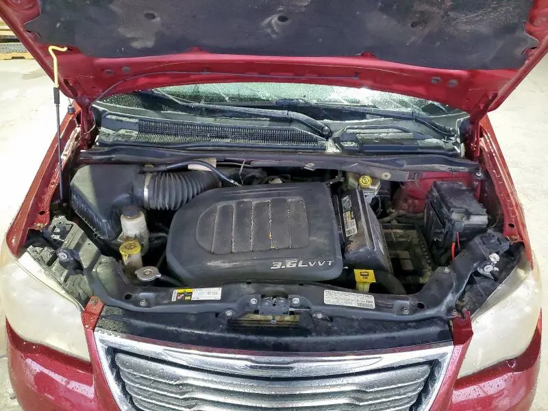 2013 CHRYSLER TOWN & COUNTRY TOURING L  