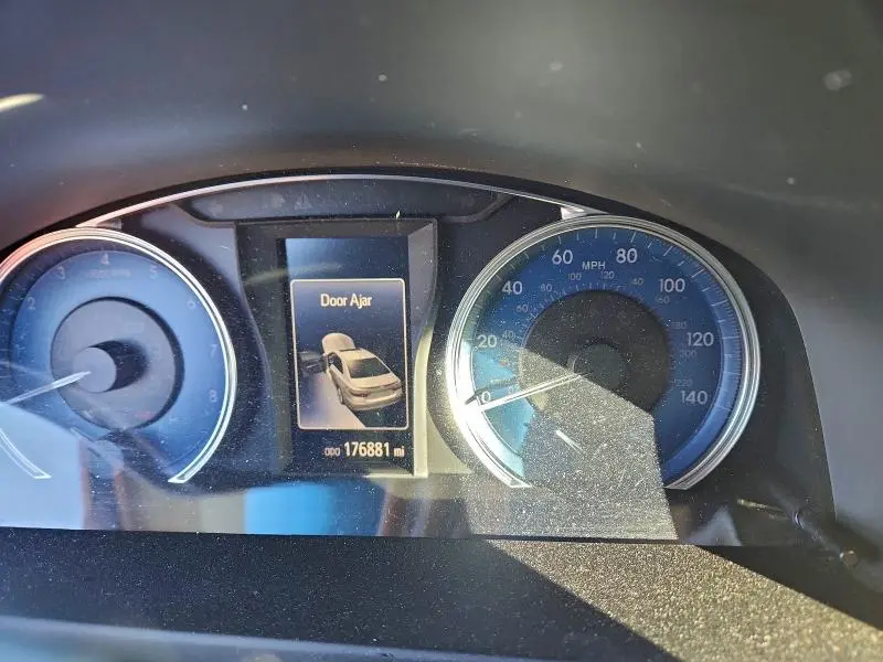 2016 TOYOTA CAMRY XSE  