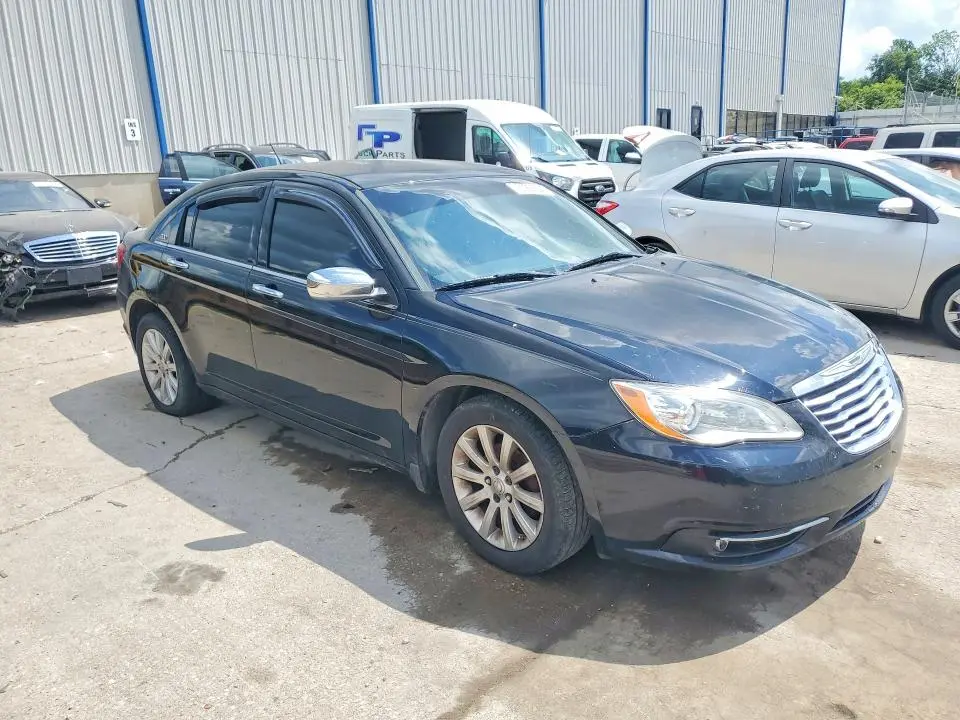 2014 CHRYSLER 200 LIMITED  