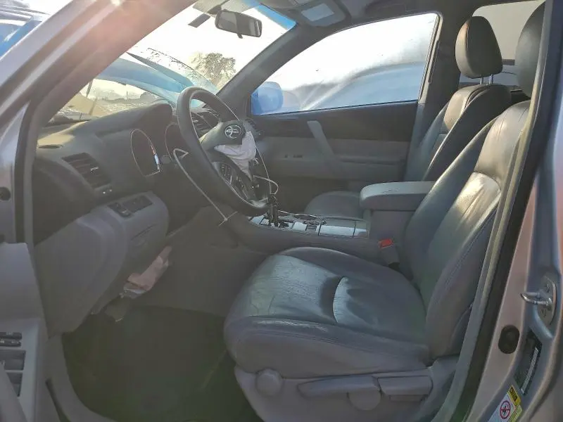 2013 TOYOTA HIGHLANDER BASE  