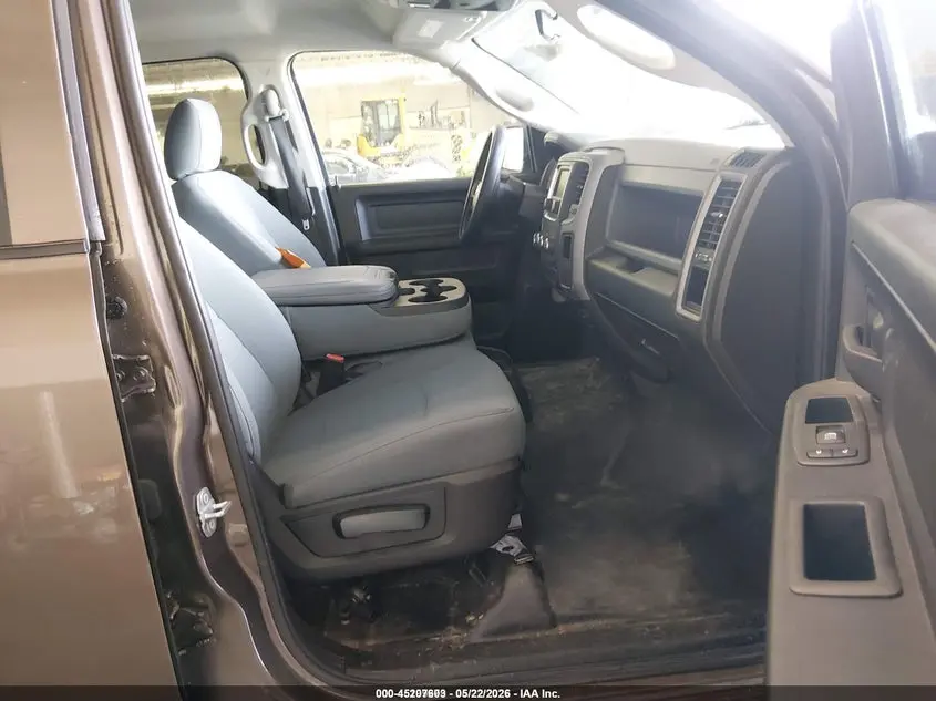 2019 RAM 1500 CLASSIC TRADESMAN  4X4 5'7 BOX