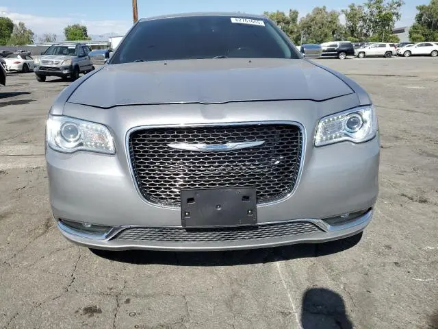 2017 CHRYSLER 300C   