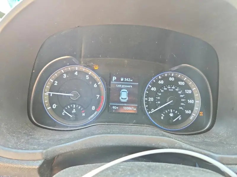 2019 HYUNDAI KONA SE  