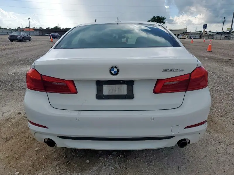2019 BMW 530E   