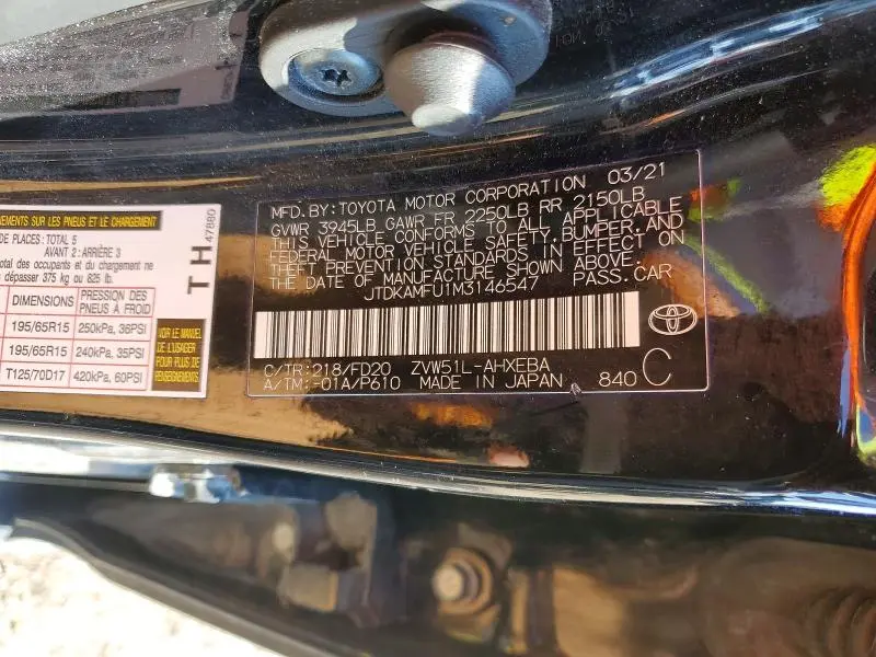 2021 TOYOTA PRIUS LE  