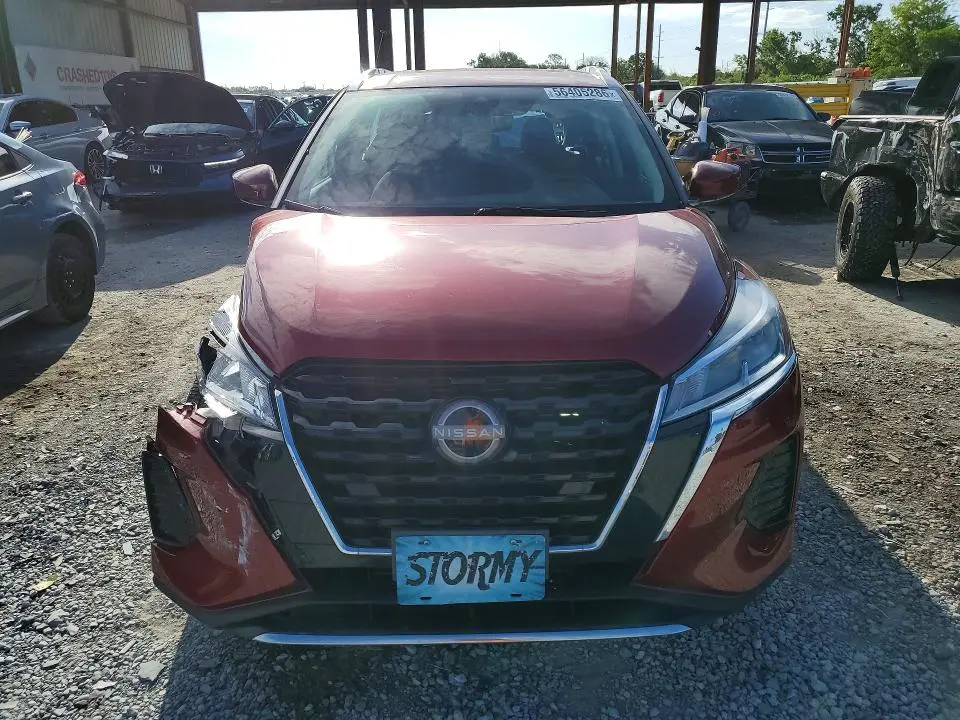 2023 NISSAN KICKS SV  