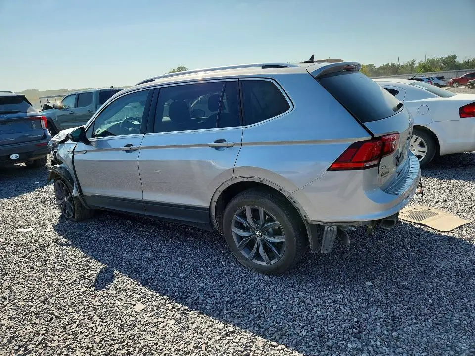 2022 VOLKSWAGEN TIGUAN SE  
