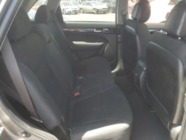 2014 KIA SORENTO LX  